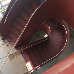 Hufeisenförmige Treppe