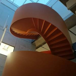 Hufeisenförmige Treppe